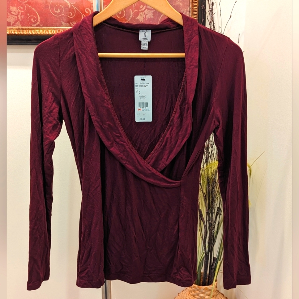 Tristan Small Blouse Top in Wine